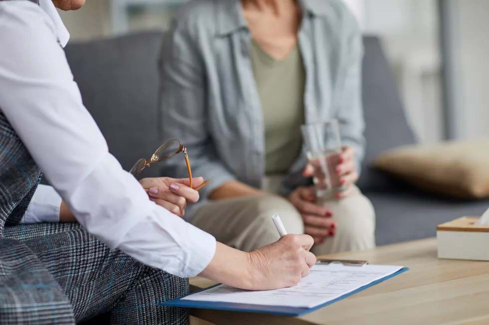 cropped-image-woman-therapy-session(1)