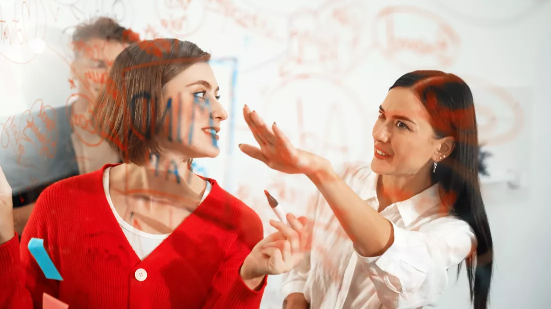 Komunikacja językowa i medialna w teorii i praktycev