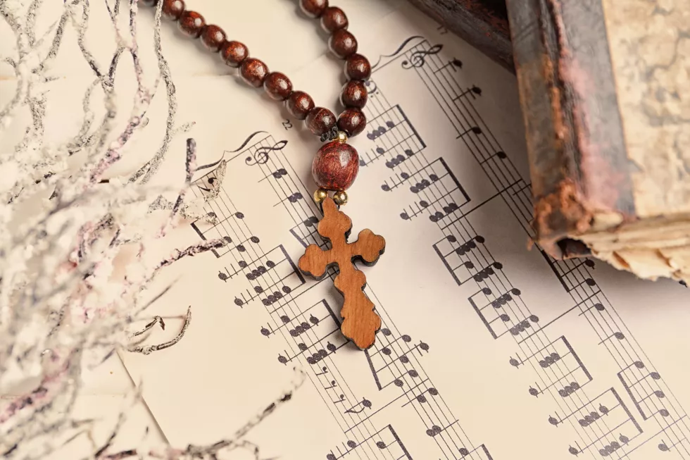 wooden-cross-music-sheet