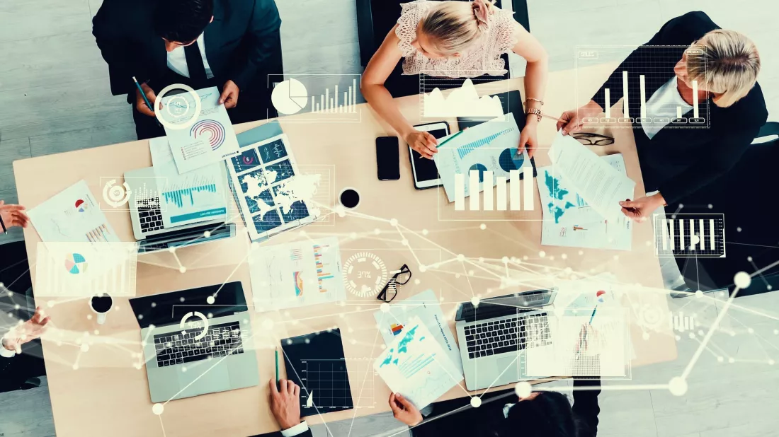 creative-visual-business-people-corporate-staff-meeting(1)