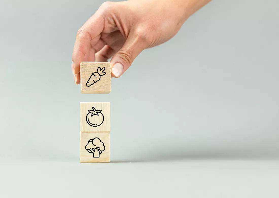 eating-only-vegetables-healthy-eating-concept-carrot-tomato-broccoli-symbol