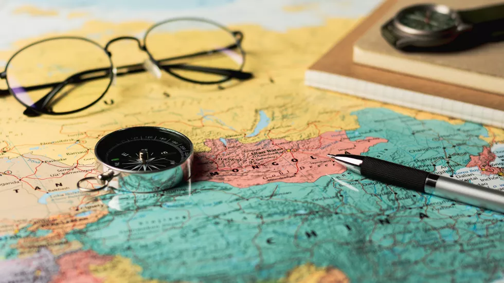 high-angle-view-eyeglasses-table