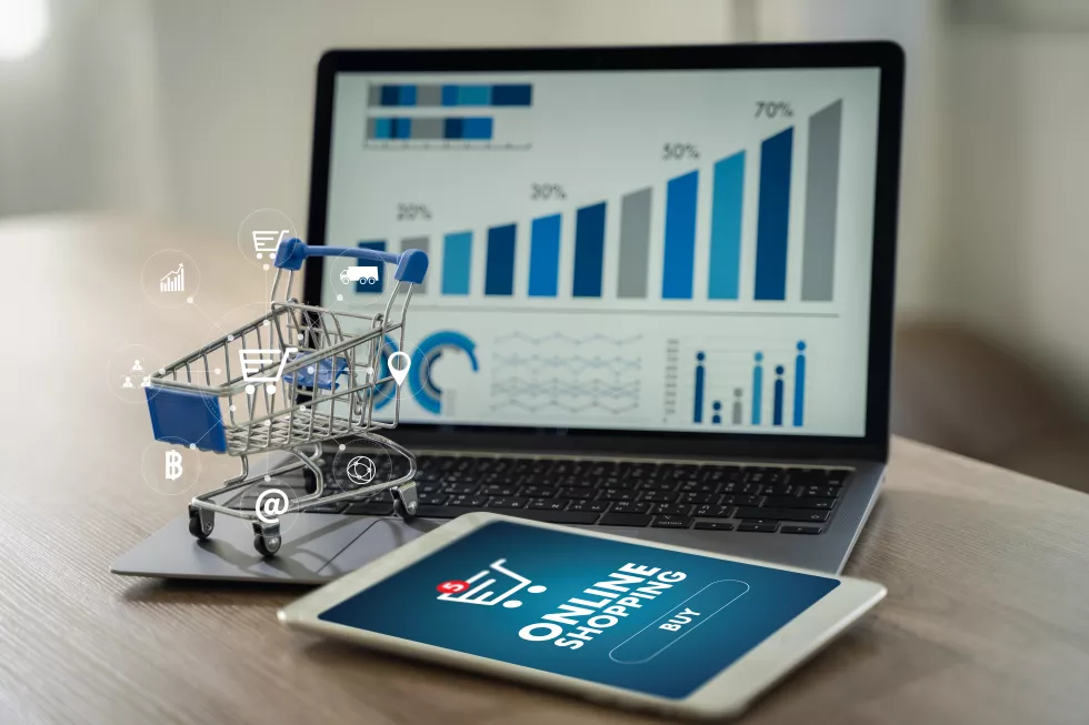 ecommerce-marketing-online-shopping-laptop-shopping-credit-card-payments-banking-online-paper-boxes
