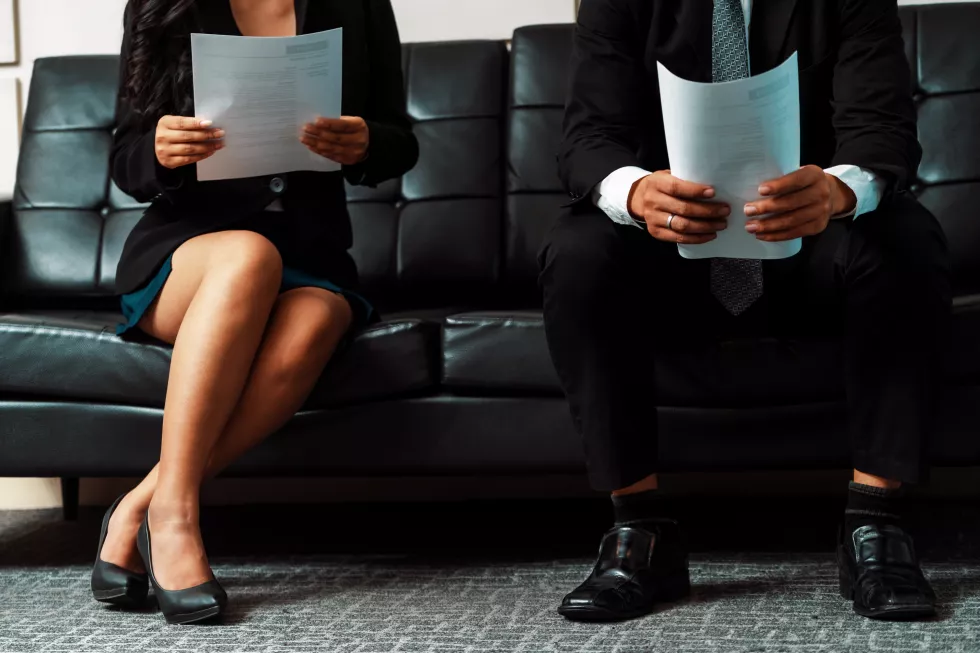 worker-candidate-sit-wait-interview-uds