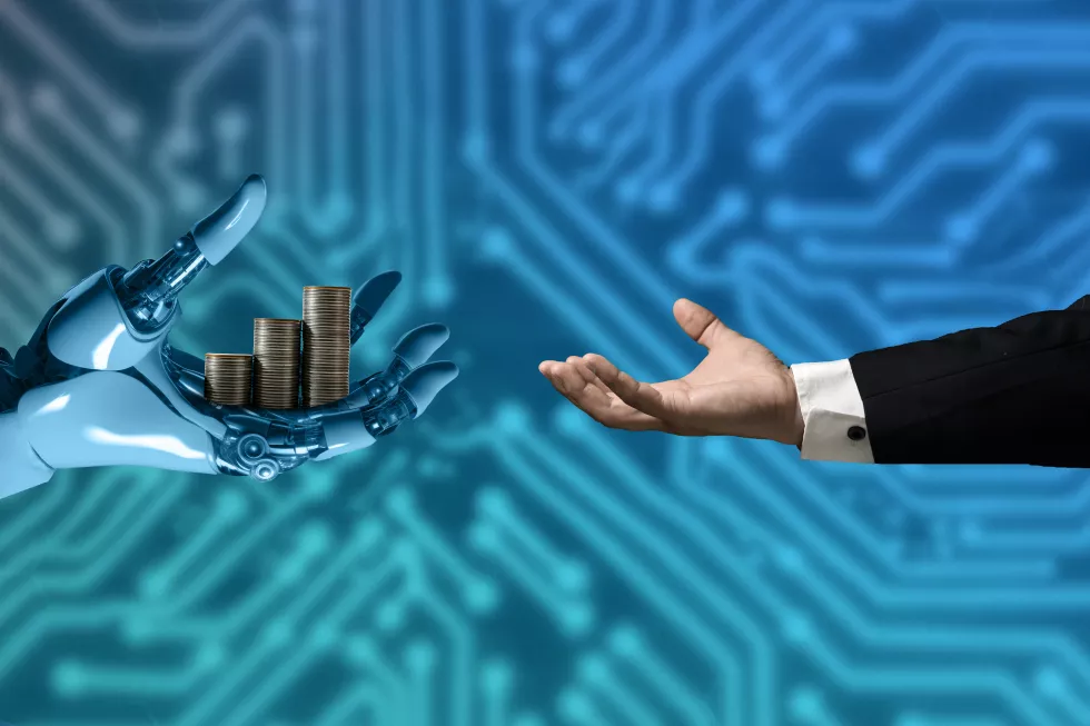 robots-generating-money-collage