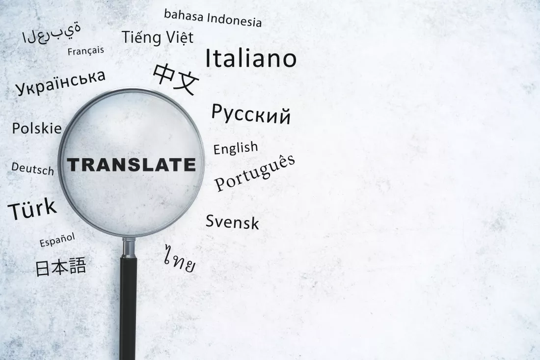 abstract-magnifier-with-text-white-wall-background-with-mock-up-place-translation-foreign-language-service-education-concept-3d-rendering