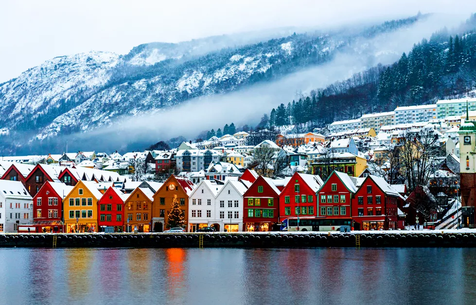 bergen-norway-view-historical-buildings-bryggen-hanseatic-wharf-bergen-norway