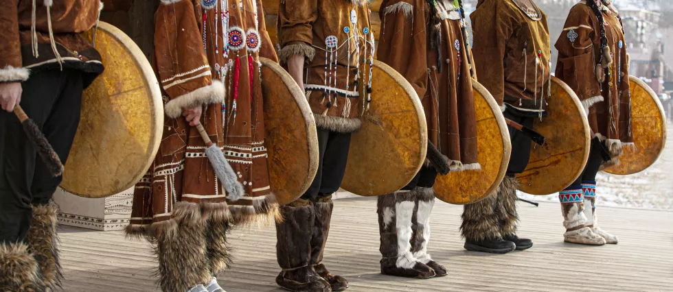 folk-ensemble-performance-dress-indigenous-people-kamchatka