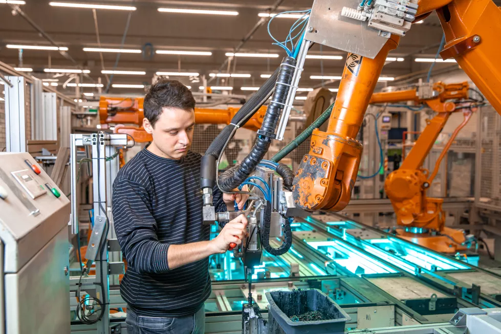 robotization-modern-industry-factory-introduction-new-robotic-arms-replace-human-resources