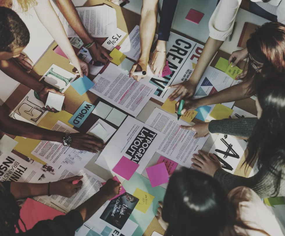 brainstorming-class-education-immagination-plan-concept